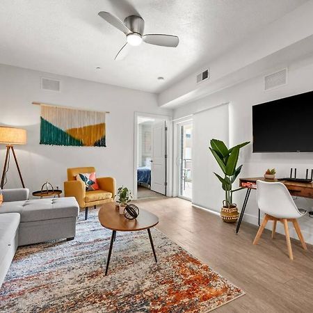 Ferienwohnung Luxurious Retreat In Slc Salt Lake City Exterior foto